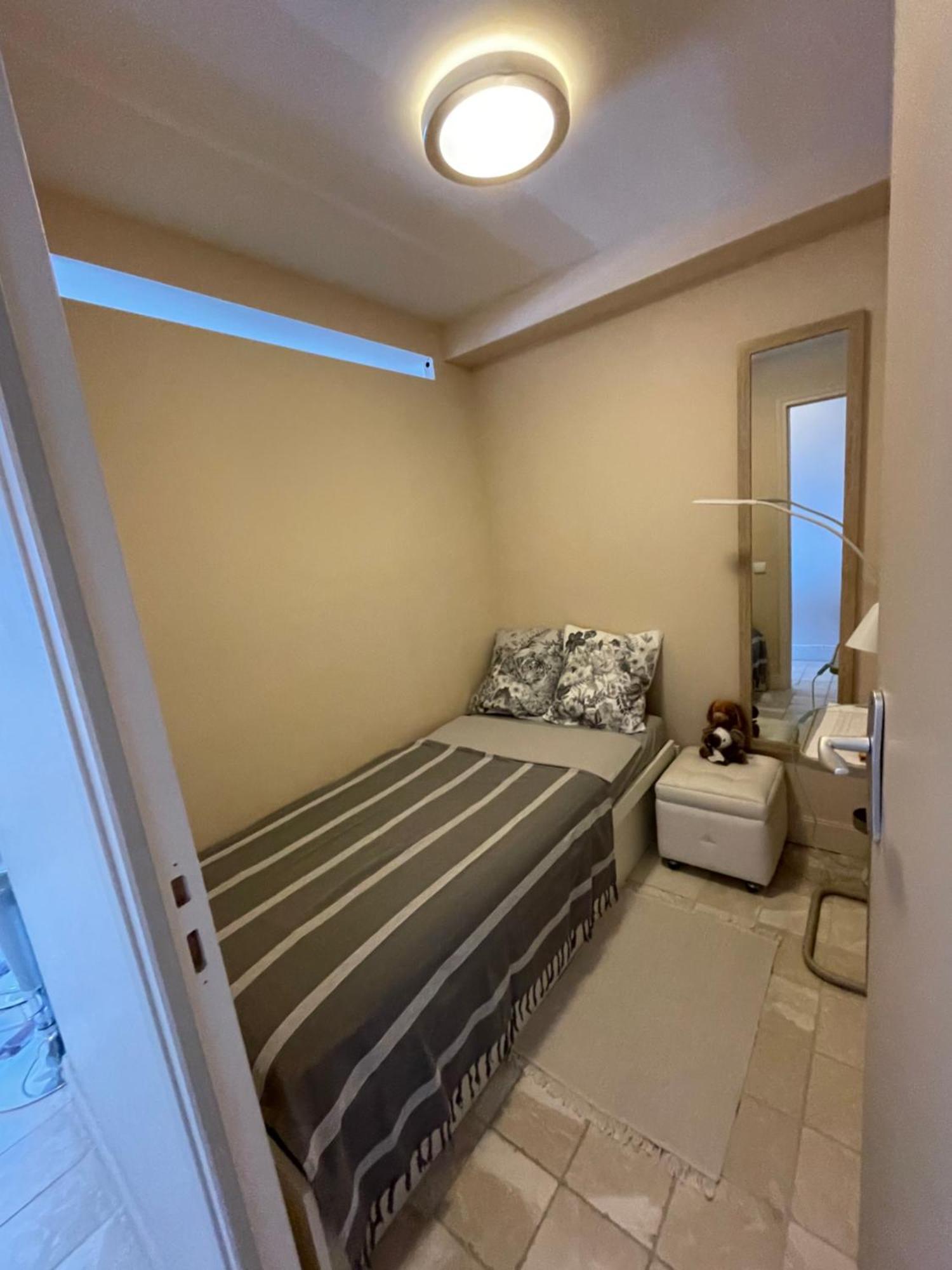 Superbe Appartement En Bord De Mer, Pres Du Centre Et Des Plages Menton Bagian luar foto